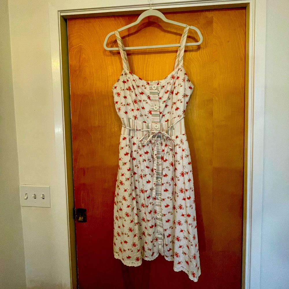 Candies dress ~ prairie, vintage style. Beautiful!